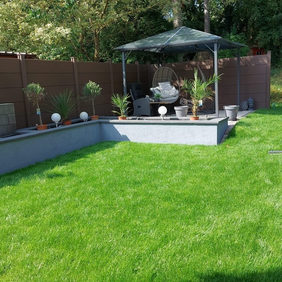 Garten Gestalltung mit Hochbeet und Wasserfall